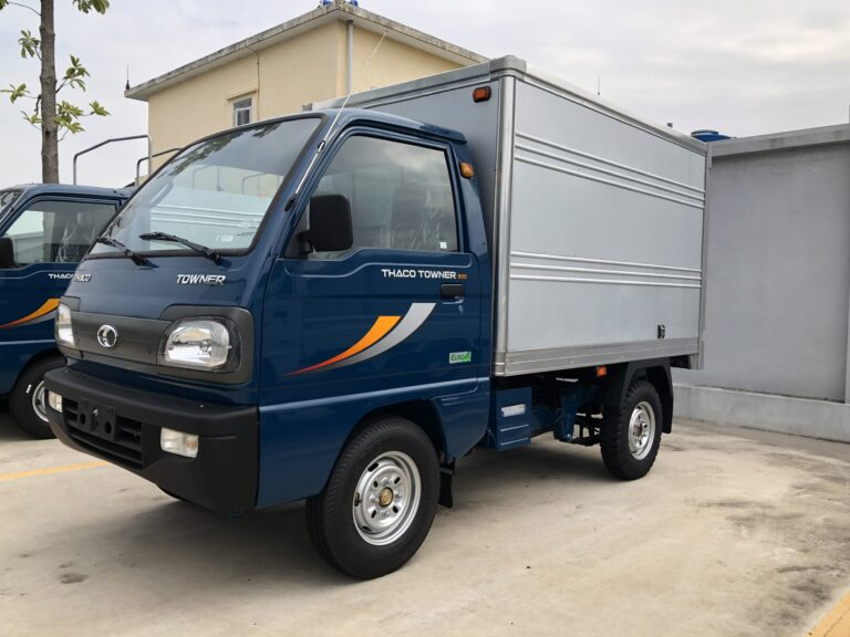 XE TẢI NHỎ THÙNG KÍN 850 KG TOWNER800A